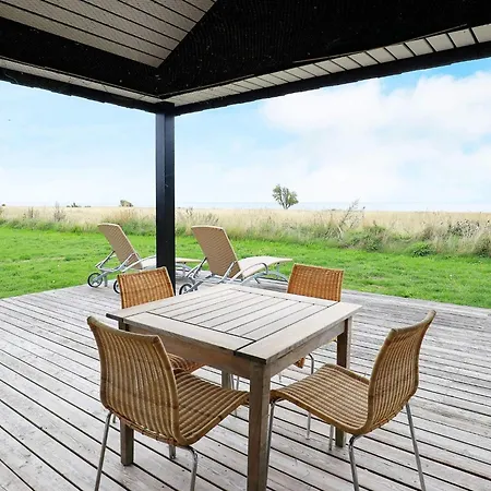 8 Person In Nysted-by Traum *