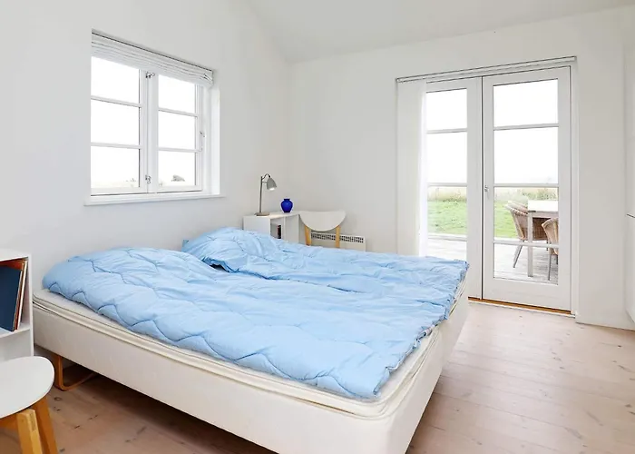 8 Person In Nysted-by Traum * Nysted